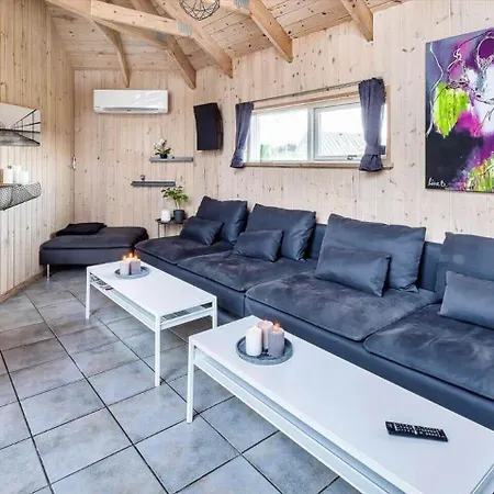 Ve100-vejers-strand-fugltoft-1 Holiday home